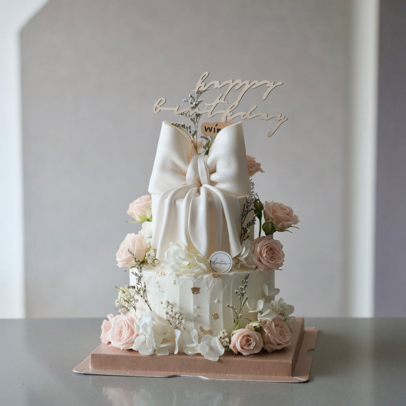 Ribbon & Roses