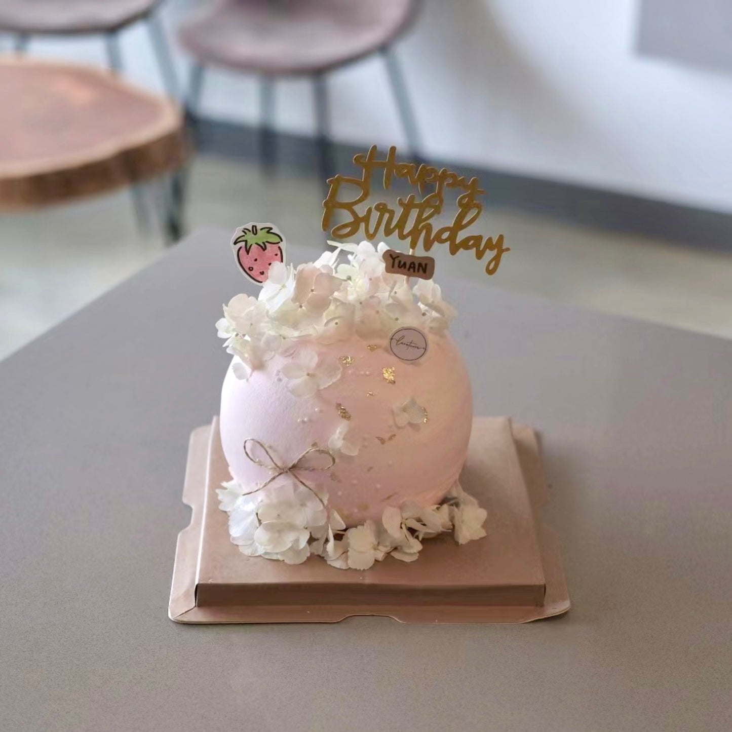 Customized Ball Cake