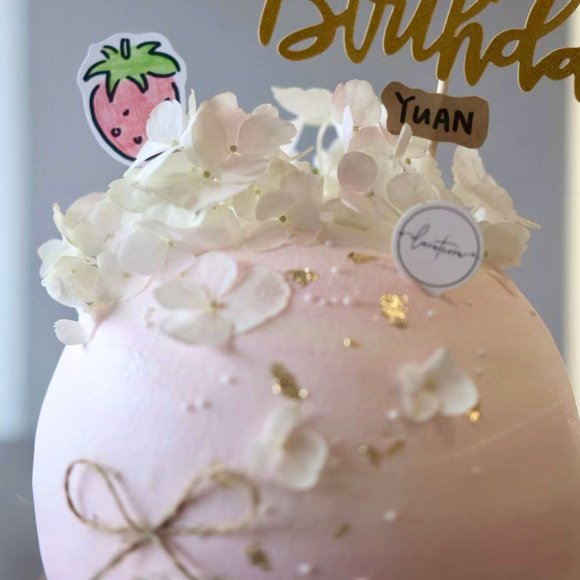 Customized Ball Cake